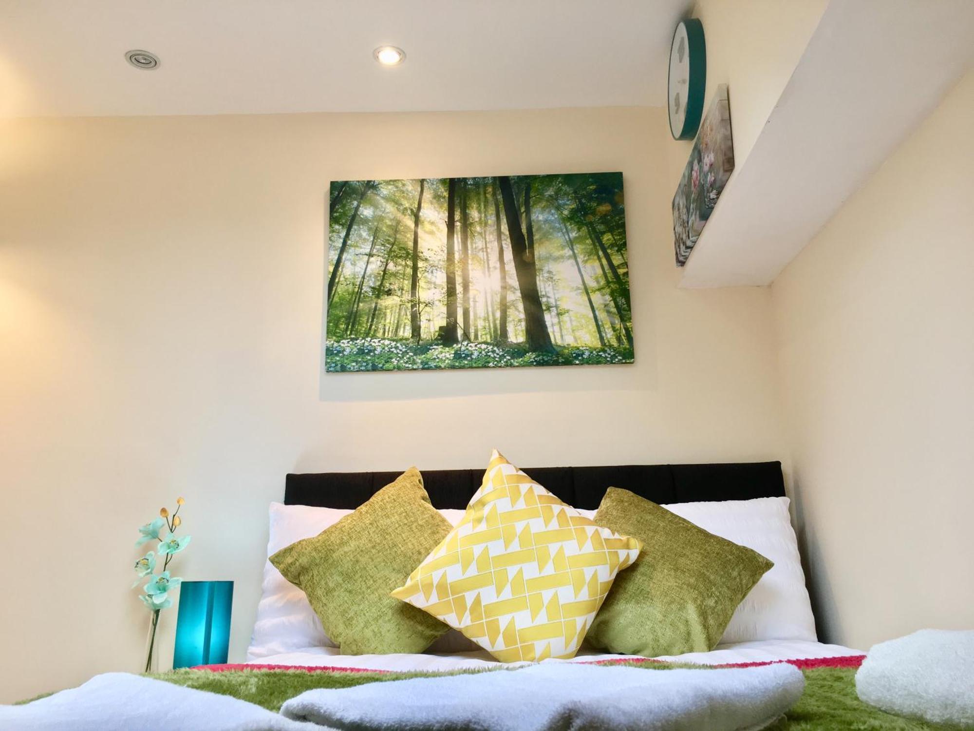 1 Bed Apartment,Recep,Kitchen,Bath Ilford Luaran gambar